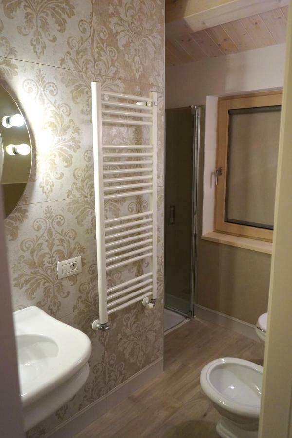 Interno 2 Este Centro المظهر الخارجي الصورة